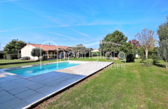 VENDU! EXCLUSIVITÉ MERVILLE Maison T5 Plain Pied + Garage indépendant de 40 m² et Piscine sur 2800 m²