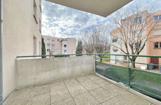 LOUÉ! BLAGNAC Tramway Pasteur T2 avec Balcon et 2 Parkings dont 1 en sous sol