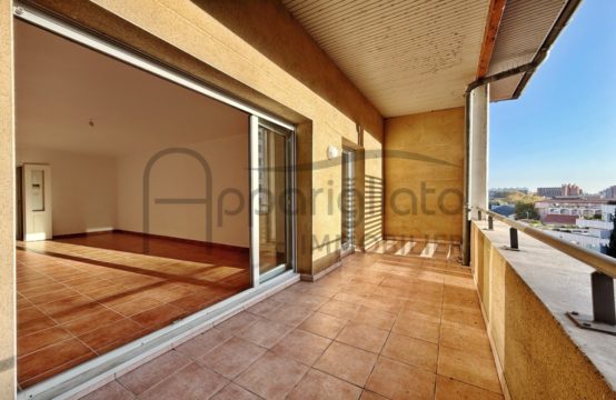 VENDU! EXCLUSIVITÉ TOULOUSE Allée de Barcelone T4 Dernier étage avec Terrasse Ascenseur Garage