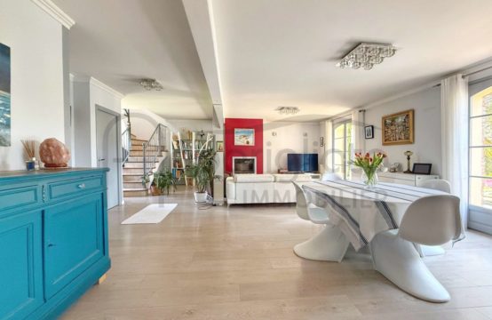 EXCLUSIVITÉ VENTE CORNEBARRIEU Maison individuelle T6 sur 1000 m² avec Piscine