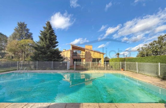 EXCLUSIVITÉ VENTE MERVILLE Maison individuelle T5 au Calme avec Grand Garage sur Parcelle de 2000 m² avec Piscine