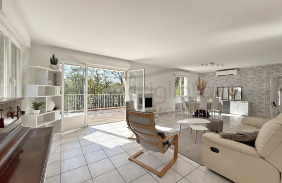 EXCLUSIVITÉ VENTE CORNEBARRIEU Cœur de Village T4 évolutif en T5 avec Balcon au calme absolu et sans vis à vis
