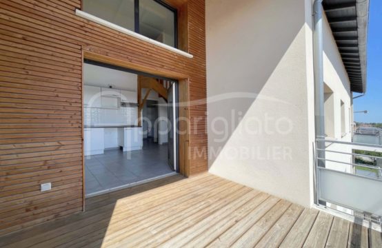 VENTE BLAGNAC Mairie à 650 mètres T4 Duplex de 2012 Dernier étage avec ascenseur Balcon et Garage double